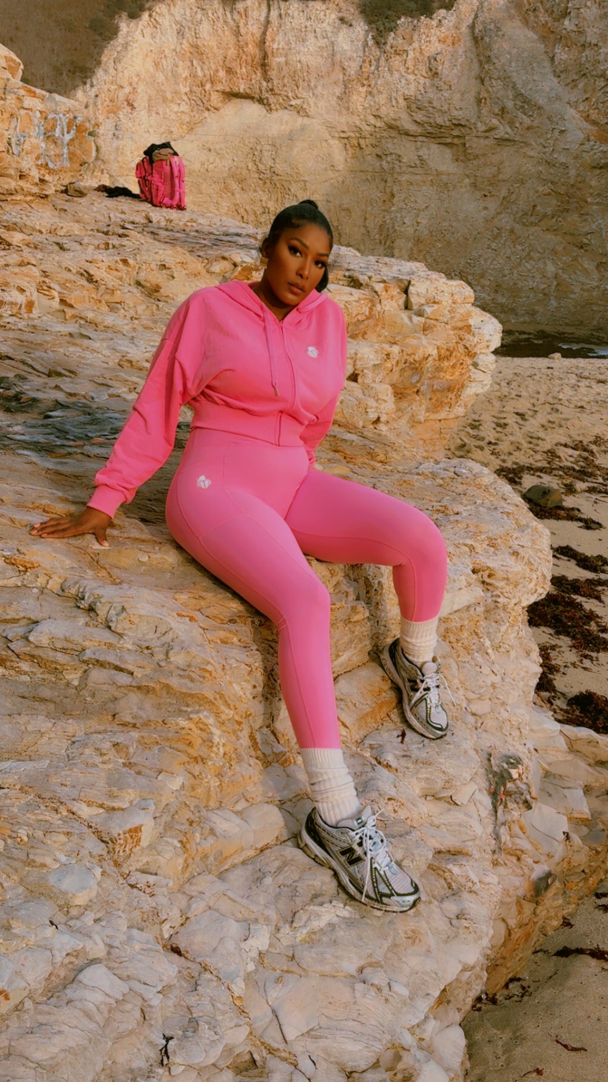 The V Cut Commando Leggings